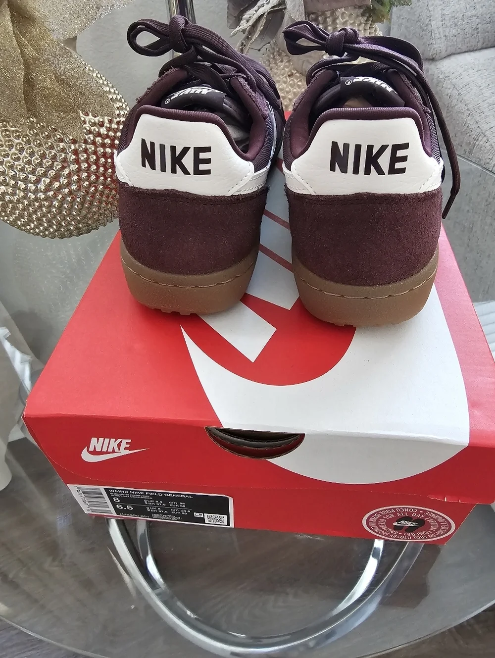 Nike nib woman